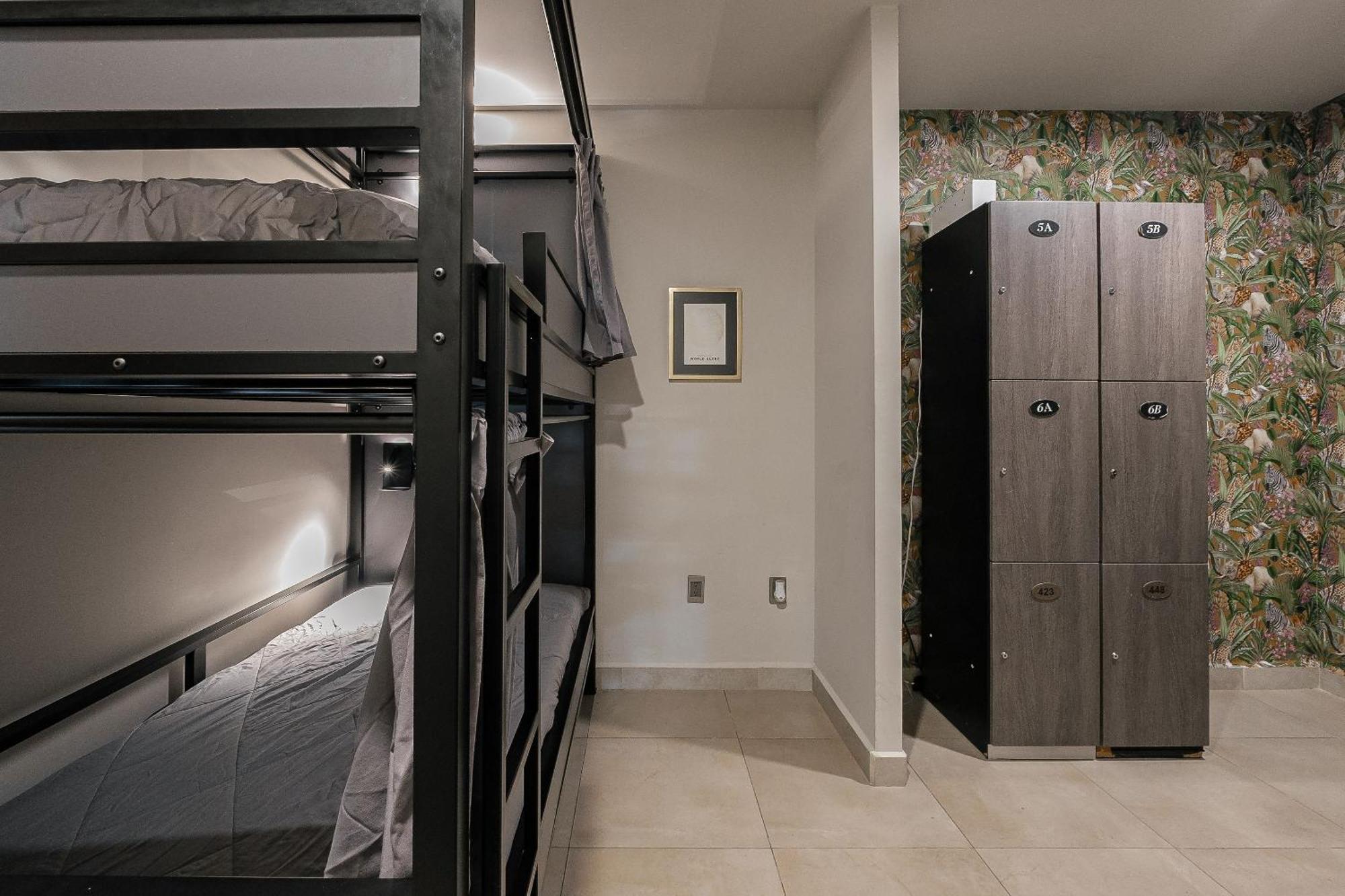 Cama En Habitacion Compartida Mixta Mexikóváros Kültér fotó